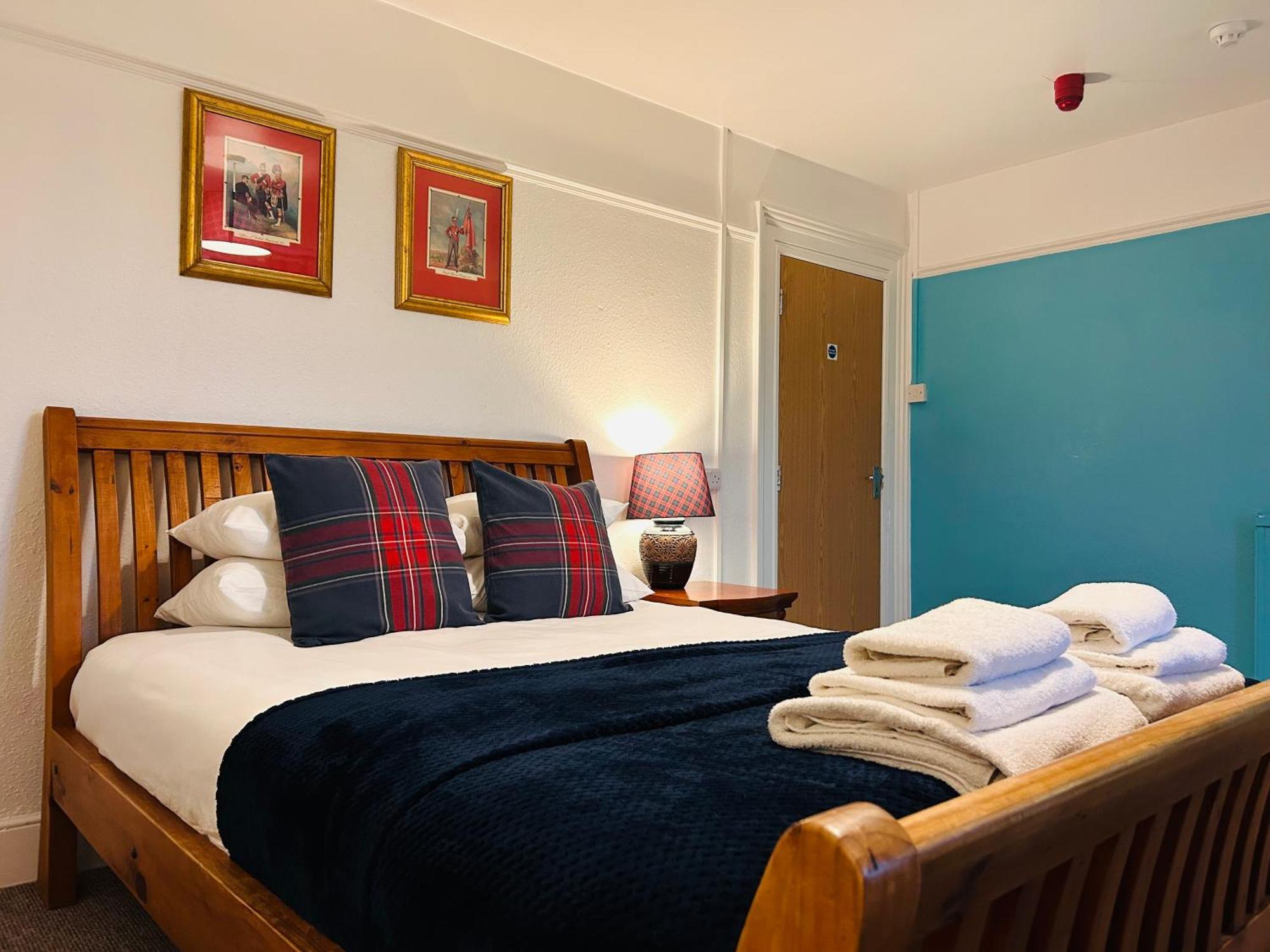 Clarence Quarters Self-Catering Guest House Portsmouth Room photo